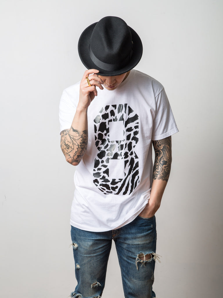 8lack Leopard Tee